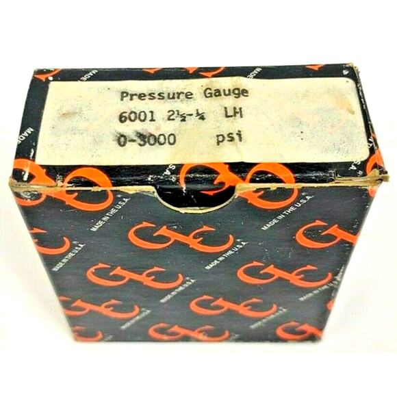 GIC  3000 PSI Pressure Gauge 2 1/2" 6001 CBM 1/4 NPT 100x kPa - Open Box - Picture 4 of 5